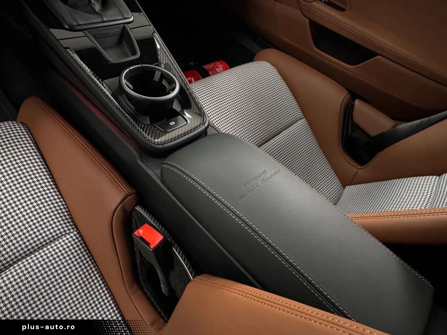 PORSCHE 992 GT3 Touring RUBY-STAR Carbon NP  179.992€