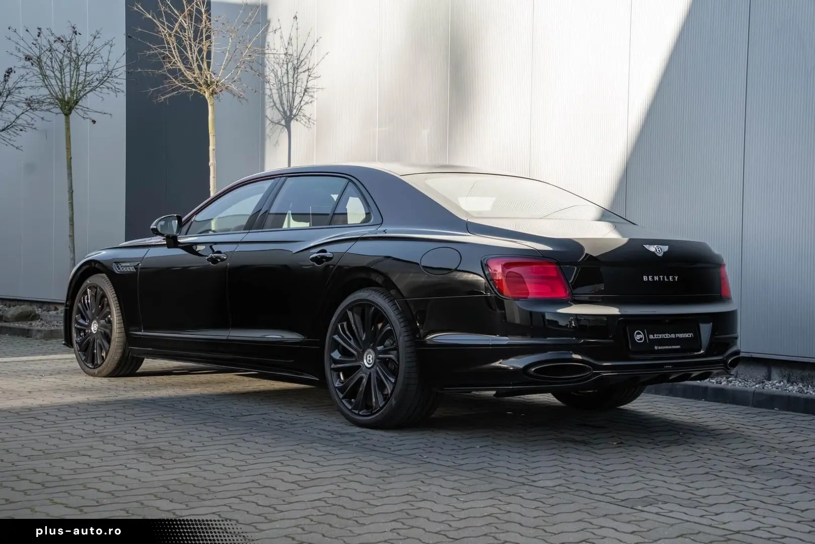 BENTLEY Flying Spur Mulliner   BESPOKE 2-Tone