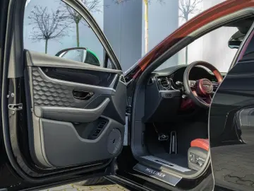 BENTLEY Flying Spur Mulliner   BESPOKE 2-Tone