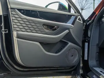 BENTLEY Flying Spur Mulliner   BESPOKE 2-Tone