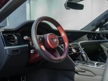 BENTLEY Flying Spur Mulliner   BESPOKE 2-Tone