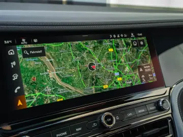 BENTLEY Flying Spur Mulliner   BESPOKE 2-Tone