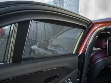 BENTLEY Flying Spur Mulliner   BESPOKE 2-Tone