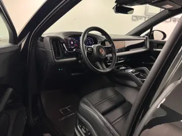 PORSCHE Cayenne E-Hybrid SP-Design 490HP NP  87.192€