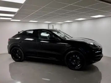 PORSCHE Cayenne E-Hybrid SP-Design 490HP NP  87.192€