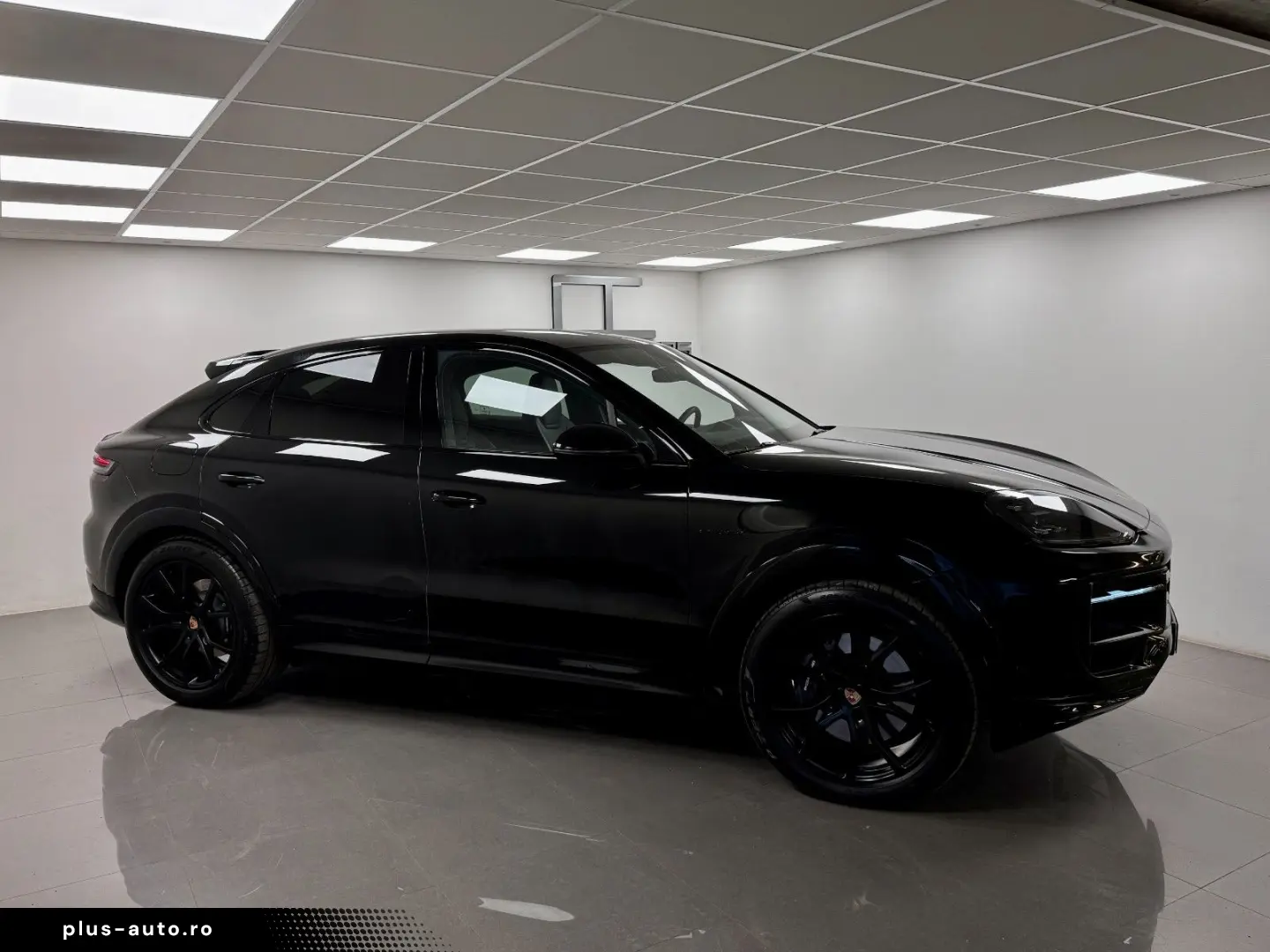 PORSCHE Cayenne E-Hybrid SP-Design 490HP NP  87.192€