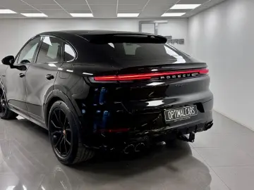 PORSCHE Cayenne E-Hybrid SP-Design 490HP NP  87.192€