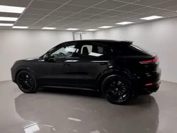 PORSCHE Cayenne E-Hybrid SP-Design 490HP NP  87.192€
