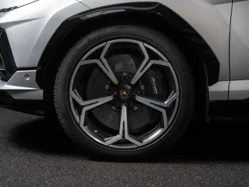 LAMBORGHINI Urus 4.0 V8 S