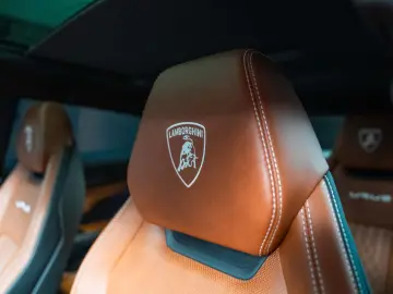 LAMBORGHINI Urus 4.0 V8 S