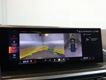 BMW X6 M60i DAP H K HUD GESTIK SOFT PANO SKY AHK 22