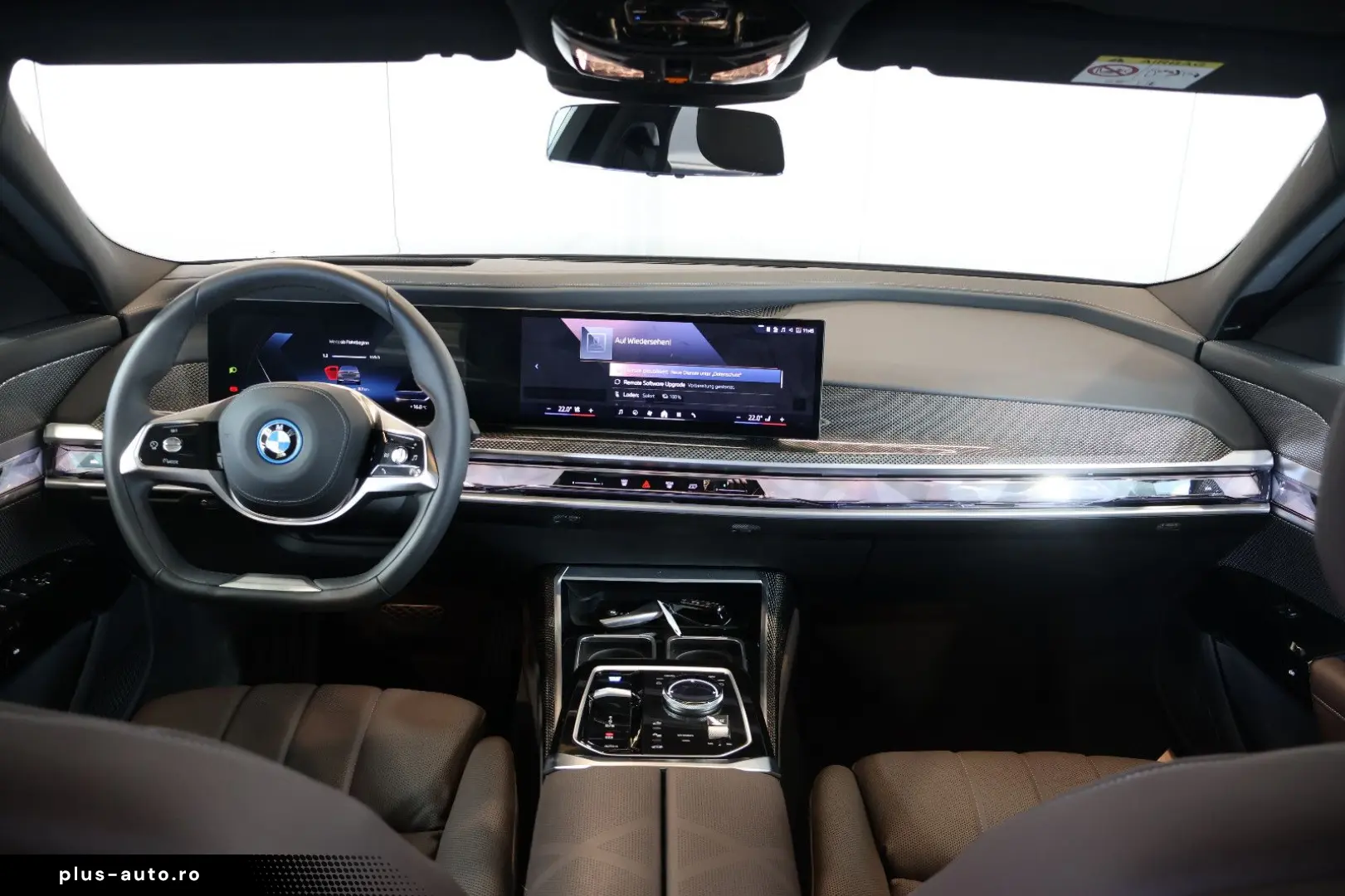 BMW i7 60 Design P. THEATRE B&W LUFT GLOW AUT. DOORS