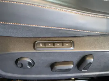 CUPRA Formentor 1.5 TSI AID ACC KEY KAM LED MEM 19