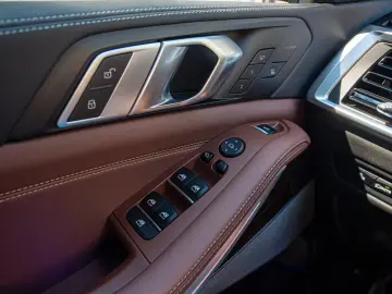 BMW X5 30d M SPORT.FACELIFT.SOFTCLOSE.PANO.H K.360