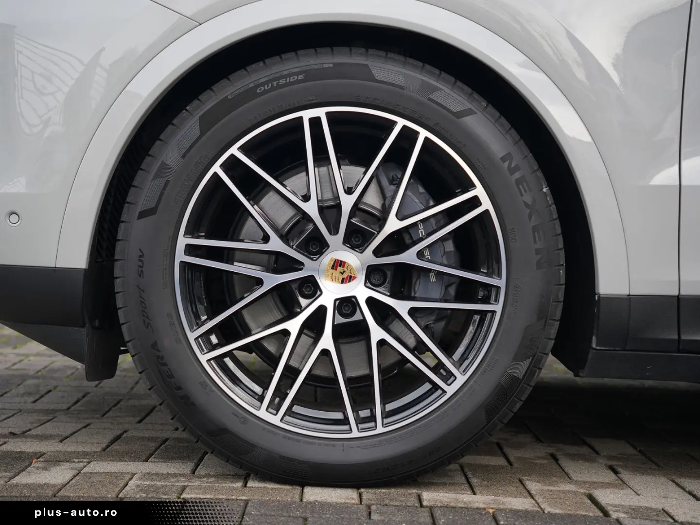 PORSCHE E-Hybrid Coupé ACC-LUFTF-PANO-HD-AHK-HUD-BOSE-RS