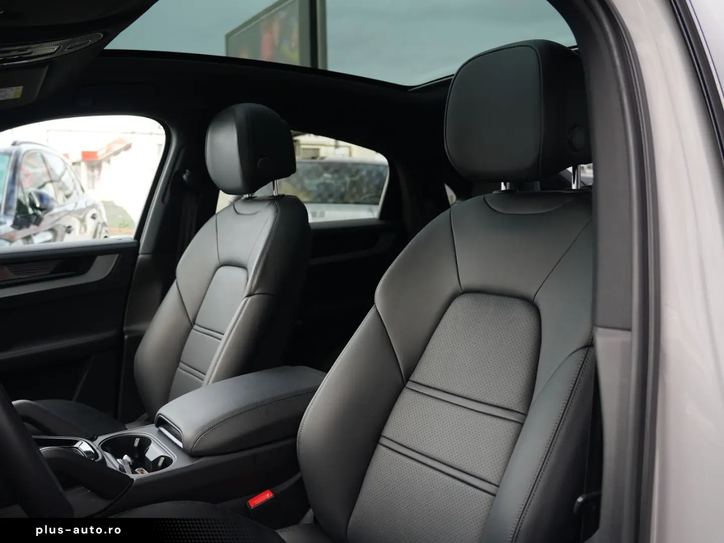 PORSCHE E-Hybrid Coupé ACC-LUFTF-PANO-HD-AHK-HUD-BOSE-RS