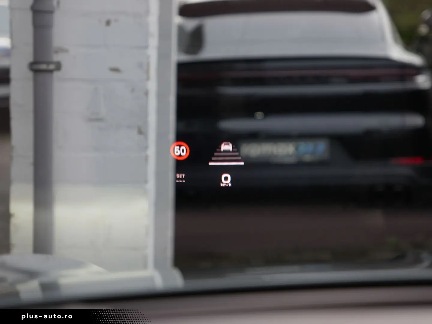 PORSCHE E-Hybrid Coupé ACC-LUFTF-PANO-HD-AHK-HUD-BOSE-RS