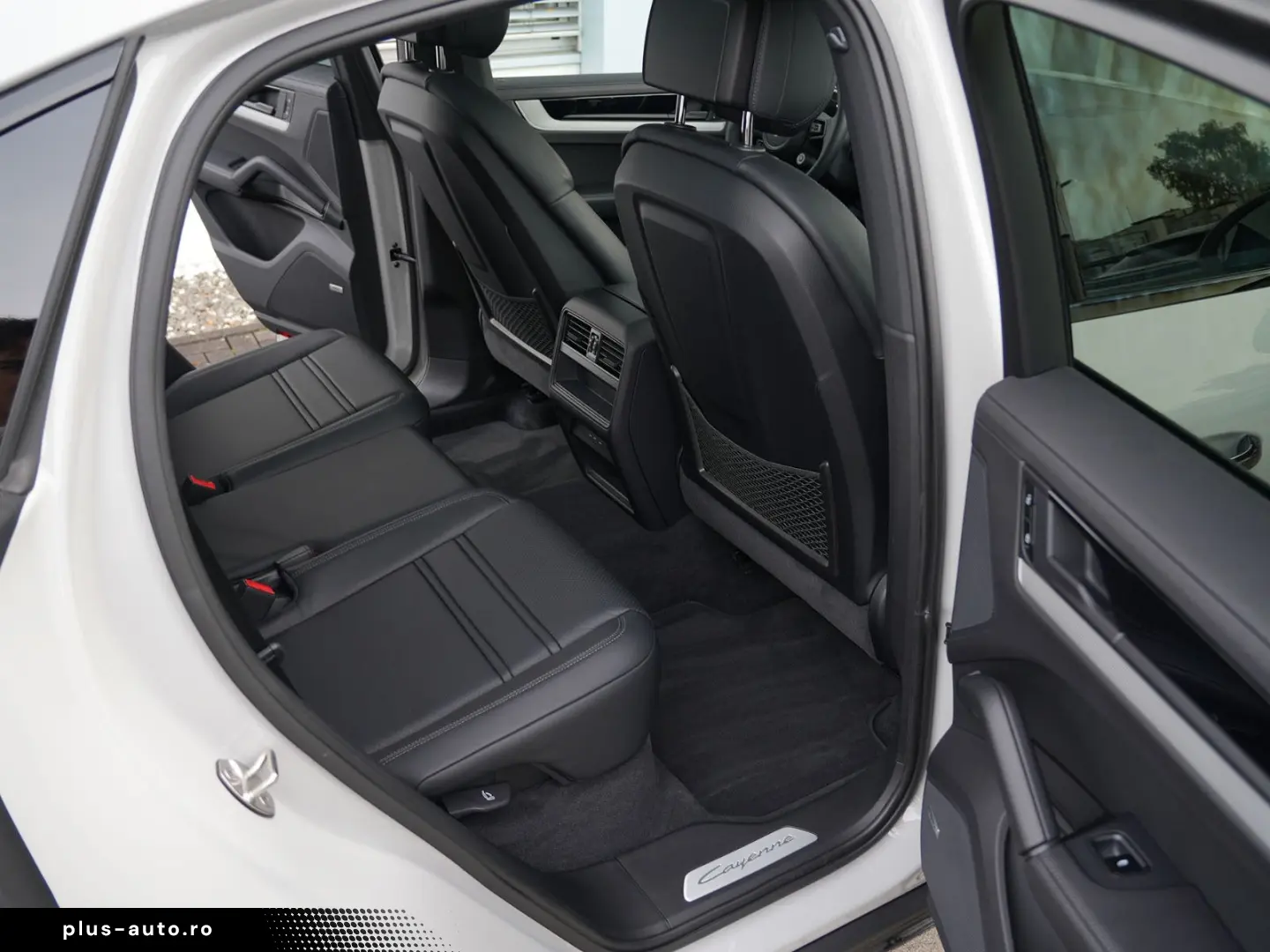 PORSCHE E-Hybrid Coupé ACC-LUFTF-PANO-HD-AHK-HUD-BOSE-RS