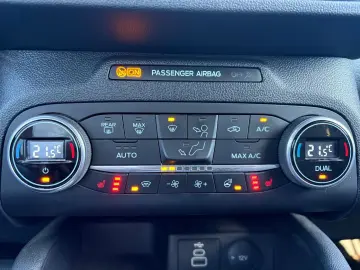 FORD Kuga 2.5 PHEV ST-Line LED HUD NAV 4xSHZ CAM EL-K