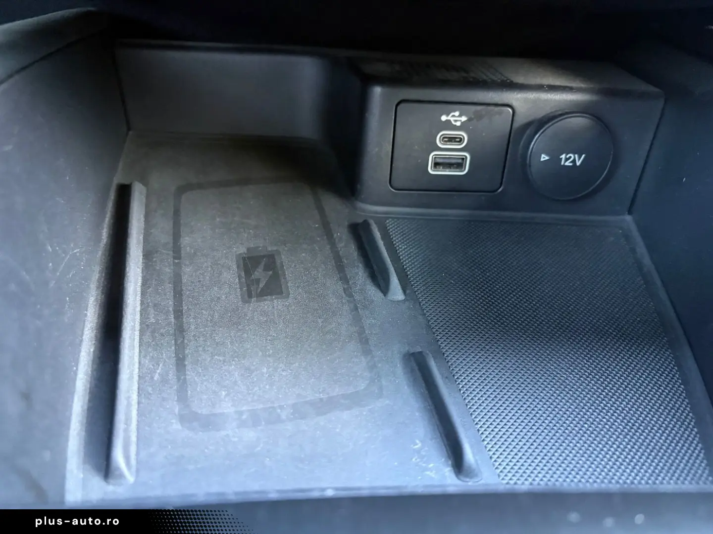 FORD Kuga 2.5 PHEV ST-Line LED HUD NAV 4xSHZ CAM EL-K