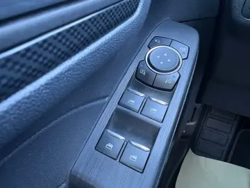 FORD Kuga 2.5 PHEV ST-Line LED HUD NAV 4xSHZ CAM EL-K