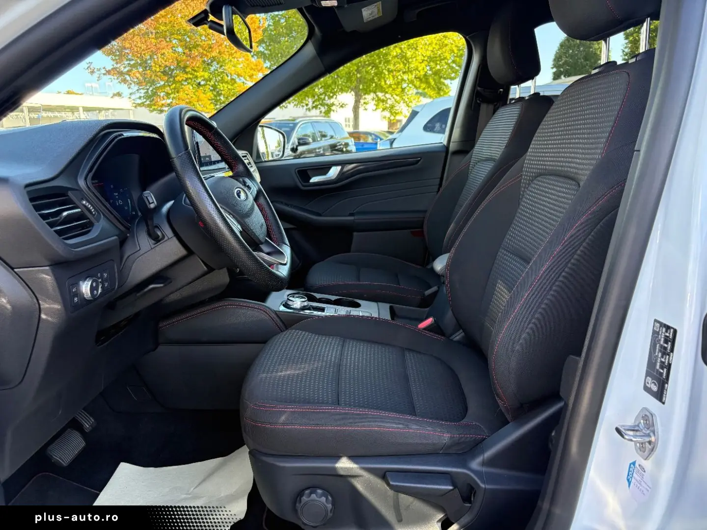 FORD Kuga 2.5 PHEV ST-Line LED HUD NAV 4xSHZ CAM EL-K