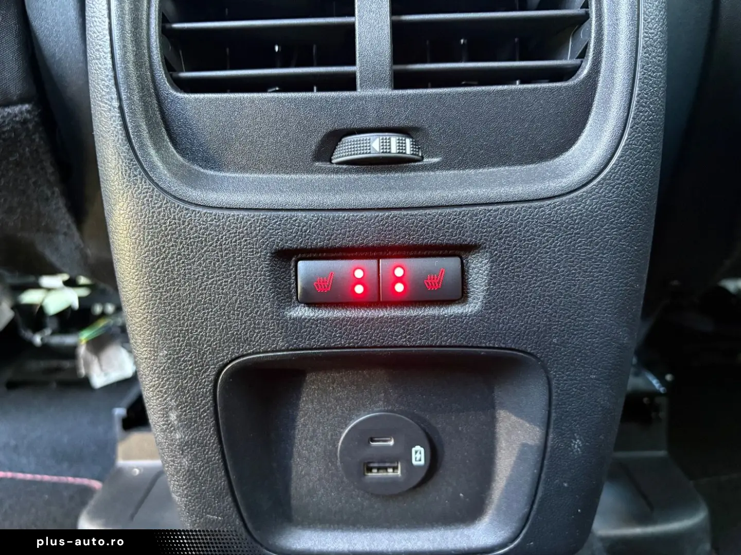 FORD Kuga 2.5 PHEV ST-Line LED HUD NAV 4xSHZ CAM EL-K