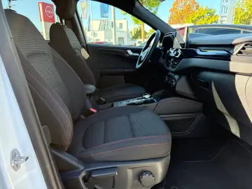 FORD Kuga 2.5 PHEV ST-Line LED HUD NAV 4xSHZ CAM EL-K