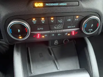 FORD Kuga Hybrid 2.5 ST-Line Kamera Navi LED 18 Zoll