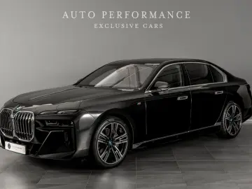 BMW i7 xDrive 60 M-Sport Innovation  NET-EX  €72.000