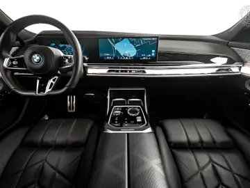 BMW i7 xDrive 60 M-Sport Innovation