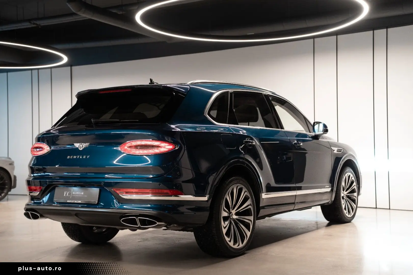 BENTLEY Bentayga 4.0 V8 EWB Azure 4WD Autom.