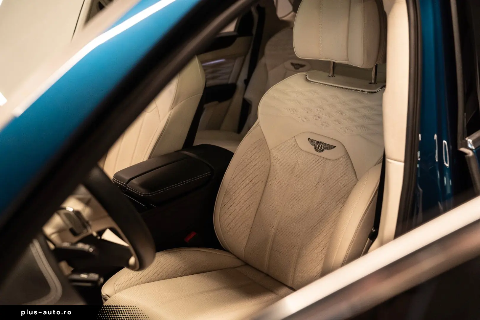 BENTLEY Bentayga 4.0 V8 EWB Azure 4WD Autom.