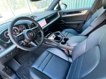 PORSCHE Cayenne E-Hybrid   Panorama   360 -Kamera uvm!
