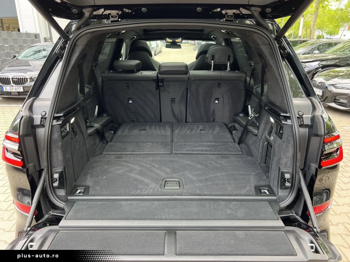 BMW X7 xDrive40d M SPORT AHK HEAD-UP PANO SKY-LOUNGE