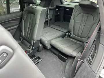 BMW X7 xDrive40d M SPORT AHK HEAD-UP PANO SKY-LOUNGE