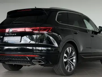 VW Touareg 3.0 TSI4M R-LINE