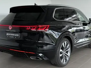 VW Touareg 3.0 TSI4M R-LINE