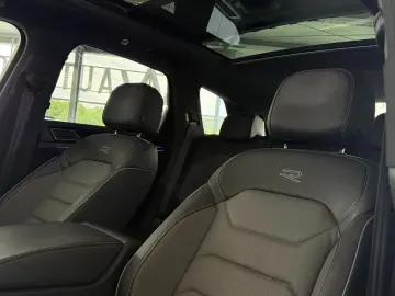 VW Touareg 3.0 TSI4M R-LINE