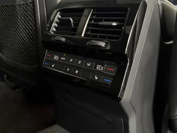 VW Touareg 3.0 TSI4M R-LINE