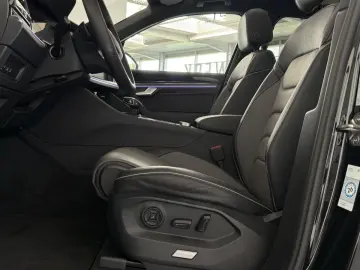 VW Touareg 3.0 TSI4M R-LINE