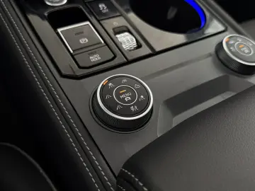 VW Touareg 3.0 TSI4M R-LINE