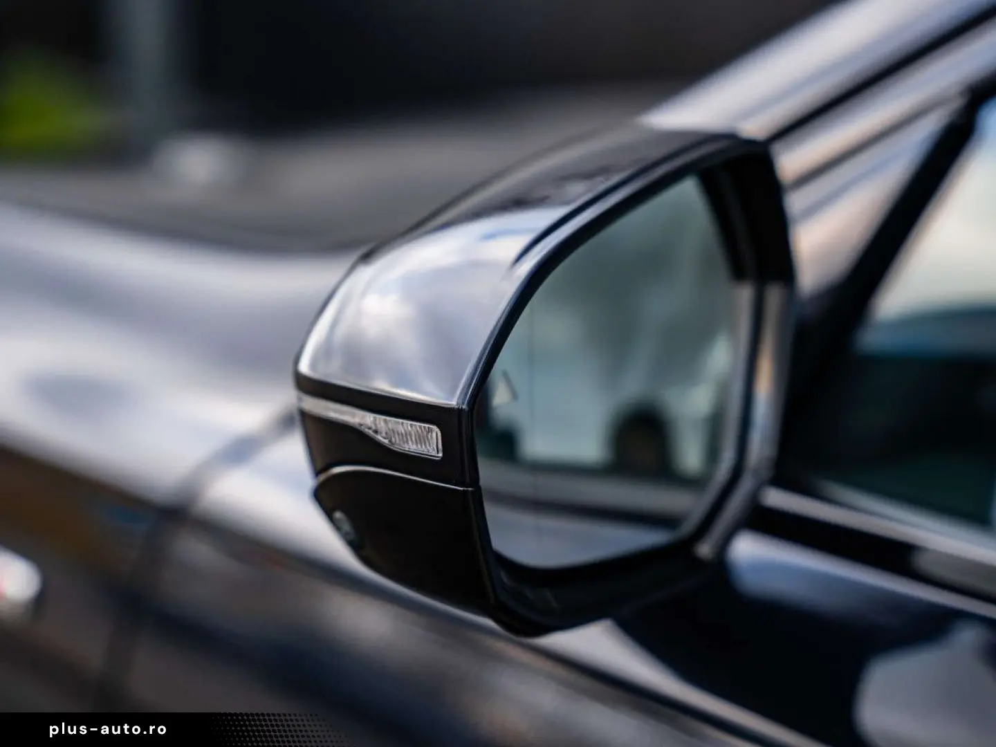 BMW i7 xDrive60 - MSport - B&W - Theatre screen - Ma