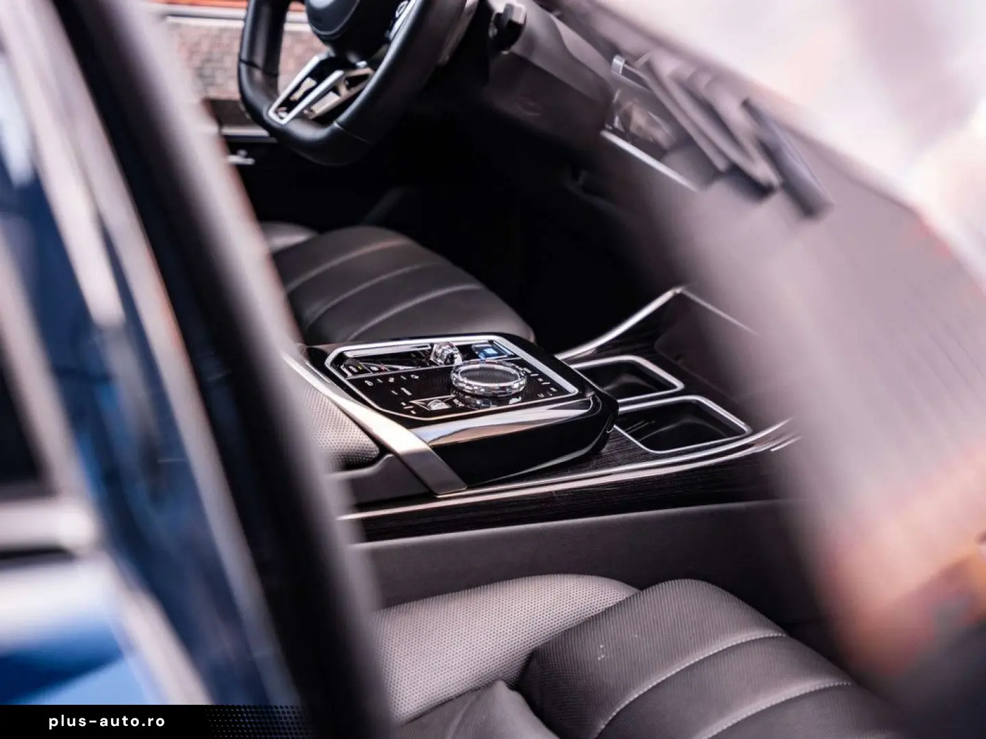 BMW i7 xDrive60 - MSport - B&W - Theatre screen - Ma