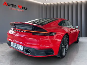 PORSCHE 911 992  Matrix Chrono Sportabgas. Sitzbelüftung