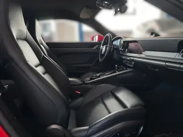 PORSCHE 911 992  Matrix Chrono Sportabgas. Sitzbelüftung