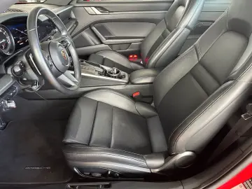 PORSCHE 911 992  Matrix Chrono Sportabgas. Sitzbelüftung