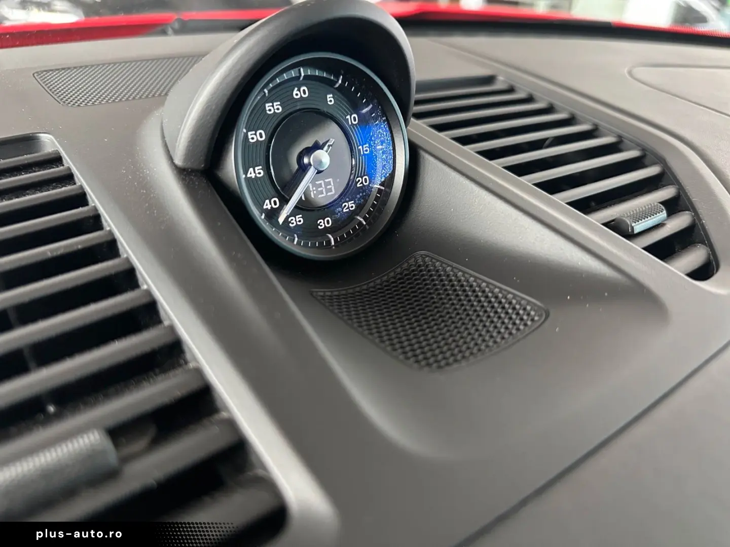 PORSCHE 911 992  Matrix Chrono Sportabgas. Sitzbelüftung