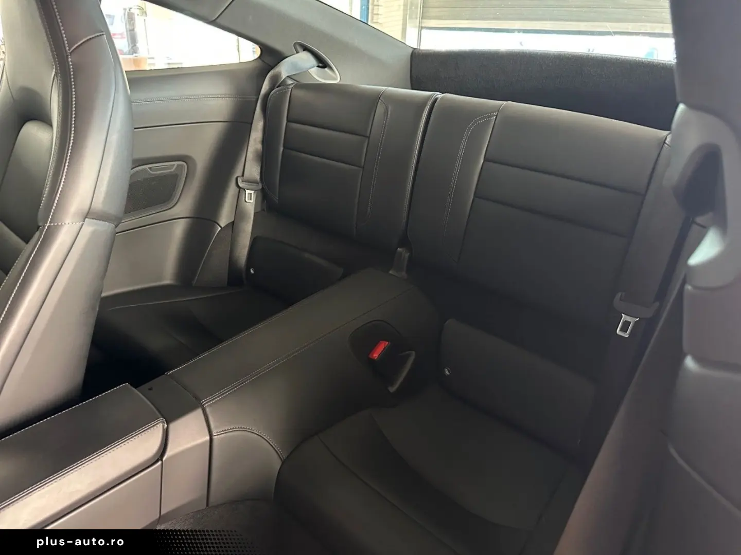 PORSCHE 911 992  Matrix Chrono Sportabgas. Sitzbelüftung