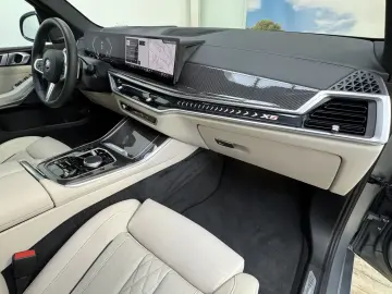 BMW X5 xDrive50e M Sport Pro AHK 360  ACC Pano